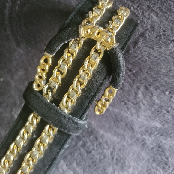 CHANEL Vintage Black Suede Gold Chain Link Belt - Picture 2 of 5